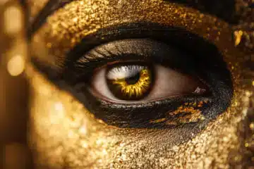 An Egyptina face with a golden eye